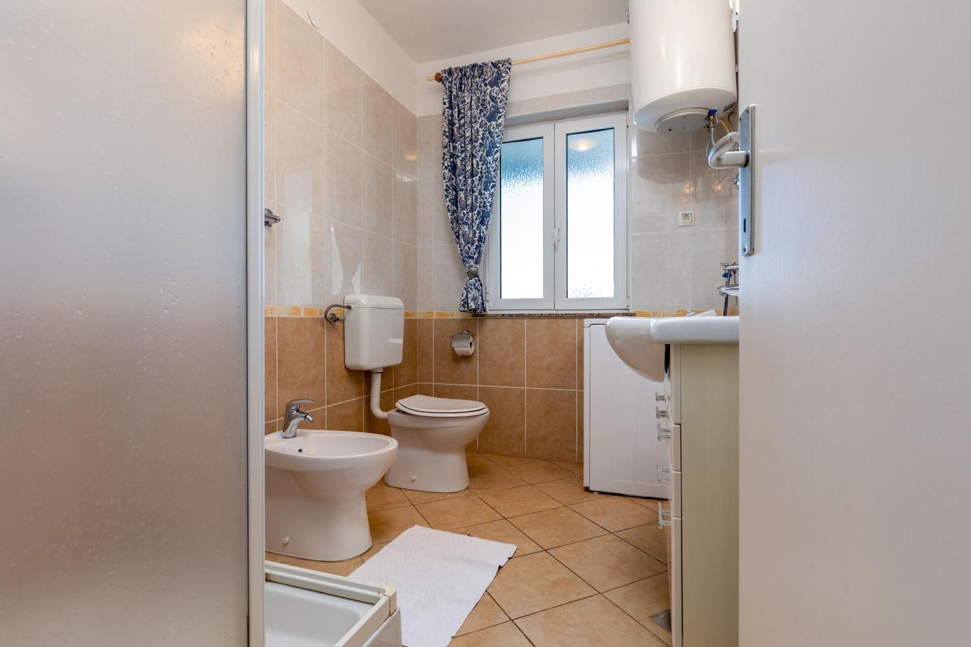 Lovely House Lindi In Porec Exterior photo